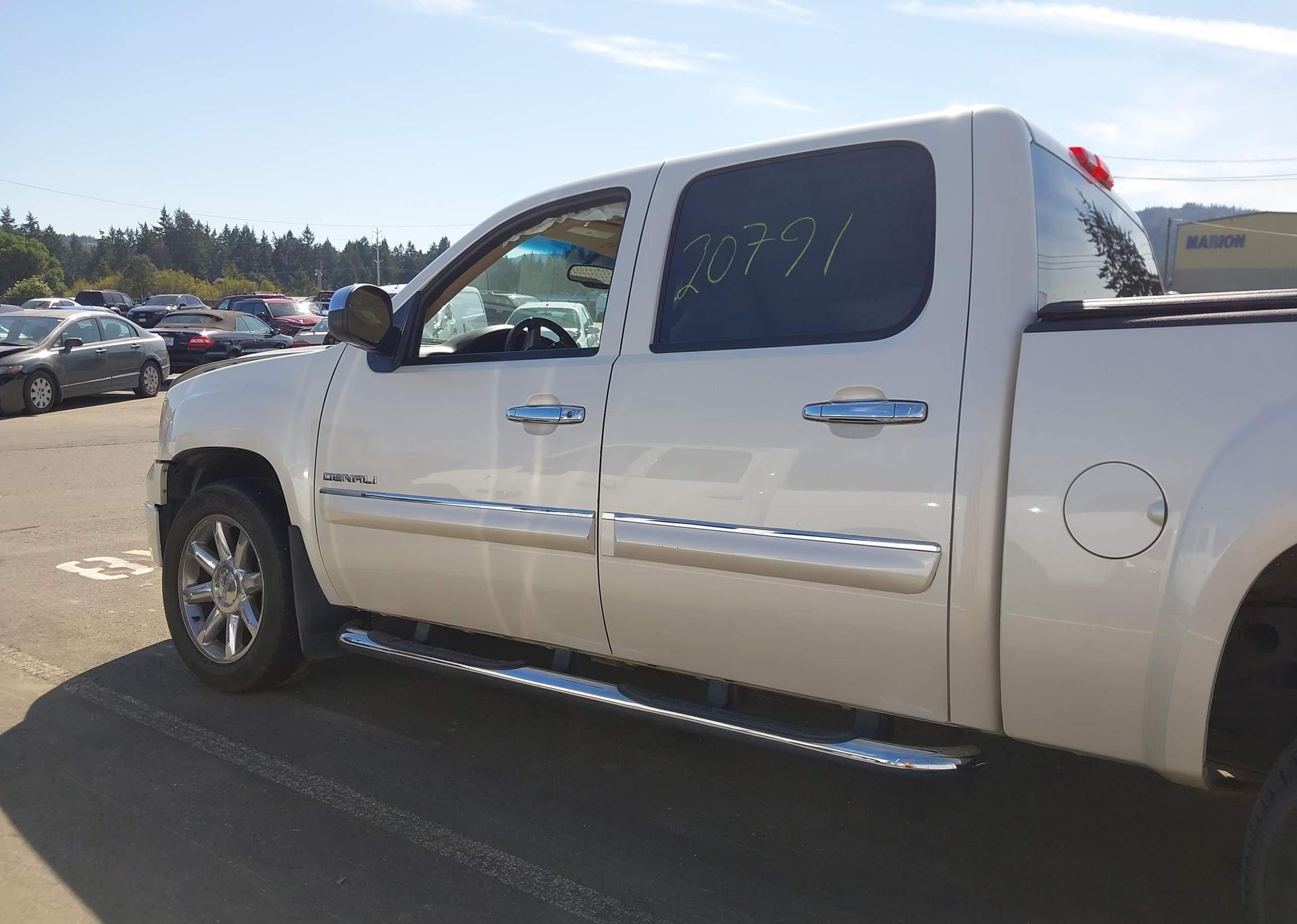 2013 GMC SIERRA K1500 DENALI