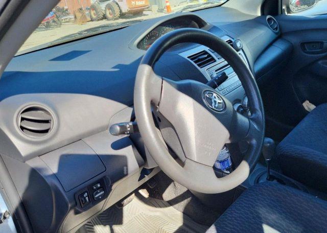2010 TOYOTA YARIS
