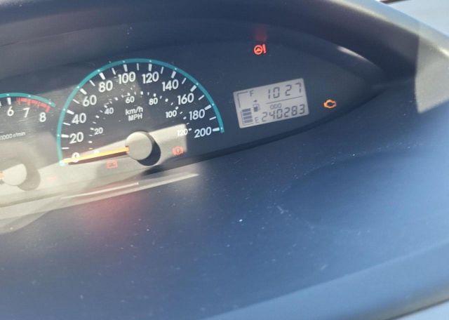 2010 TOYOTA YARIS