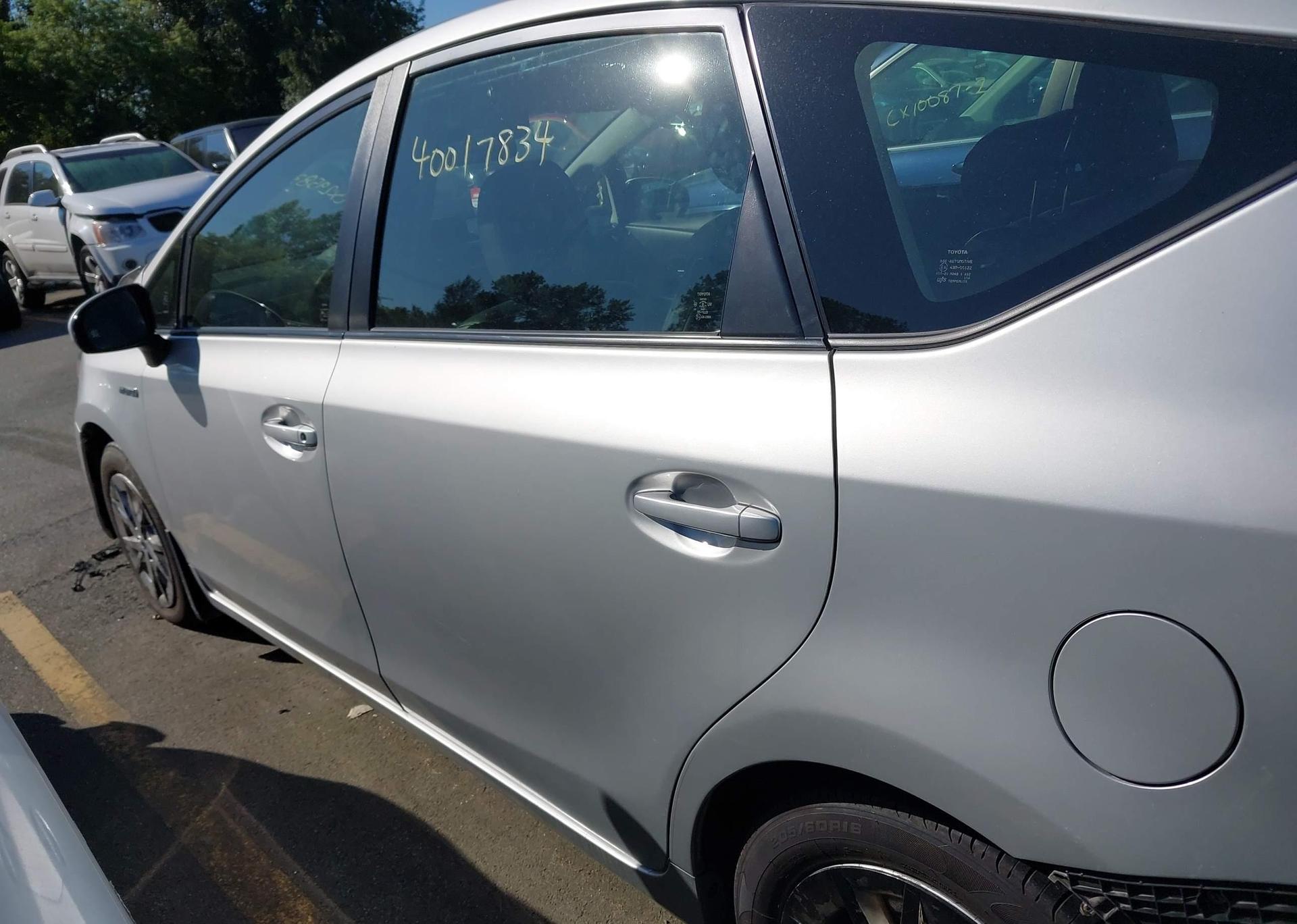 2018 TOYOTA PRIUS V