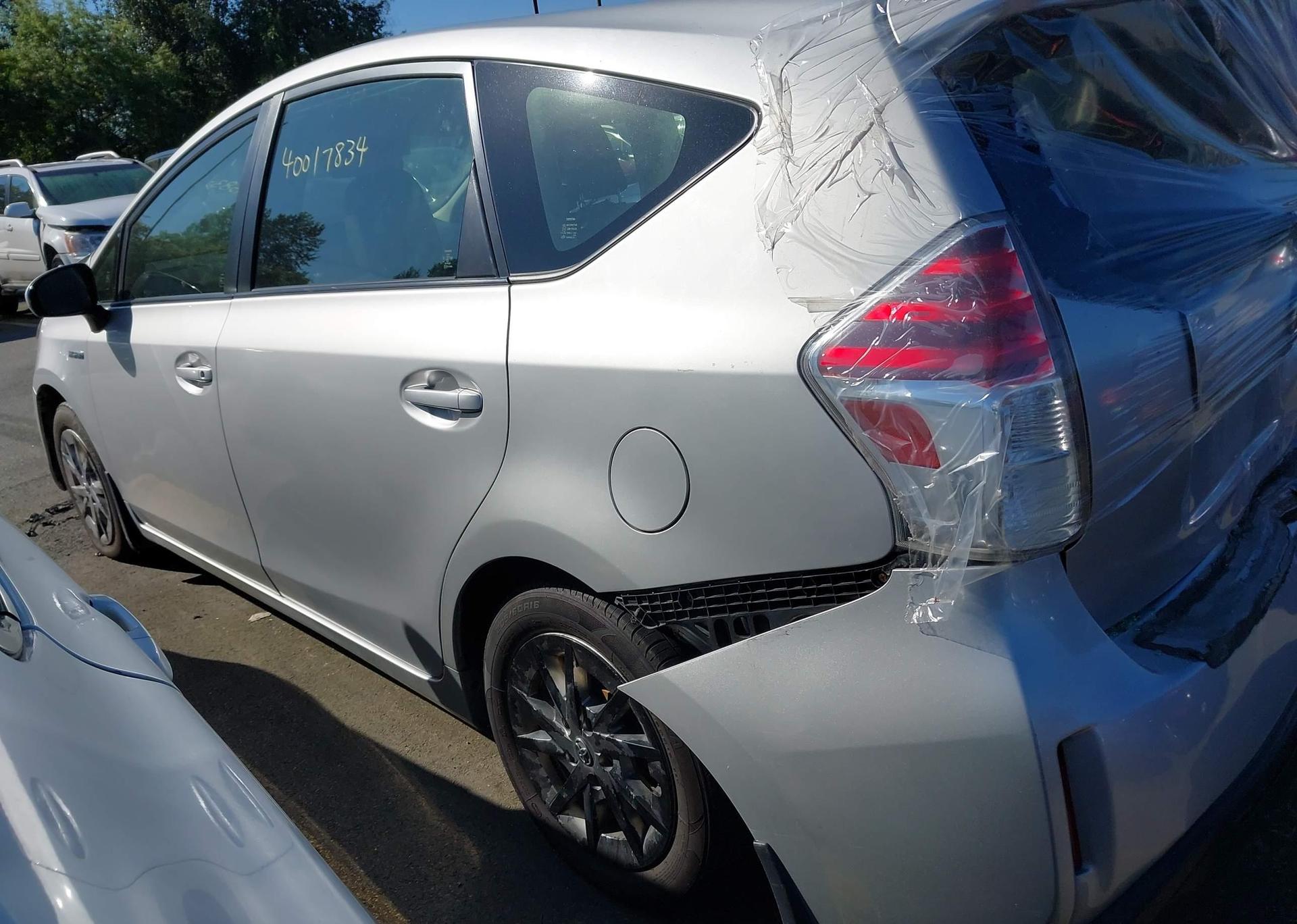 2018 TOYOTA PRIUS V