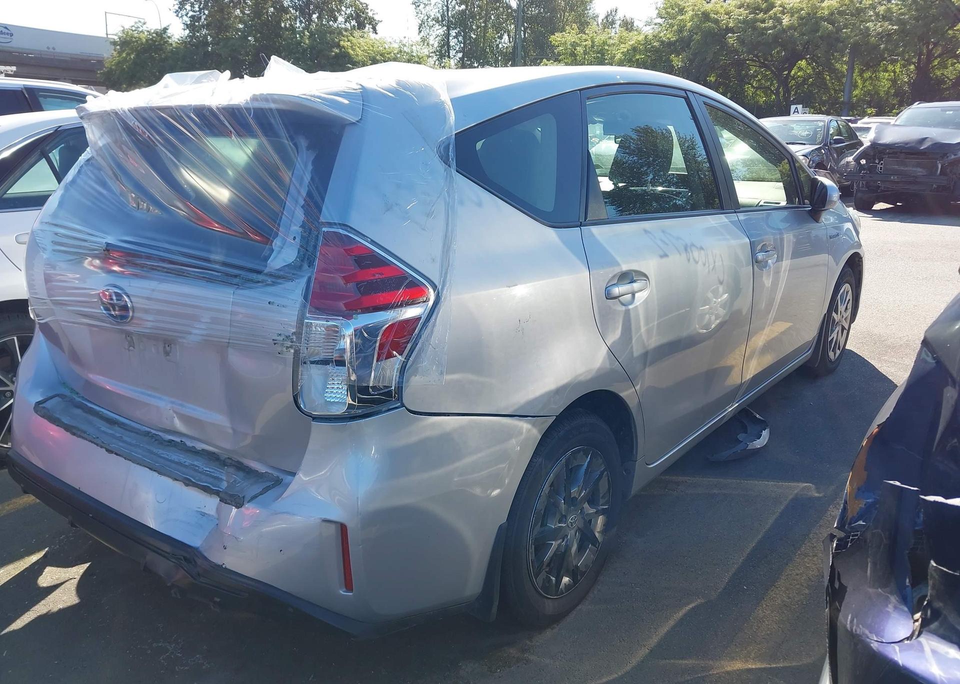2018 TOYOTA PRIUS V