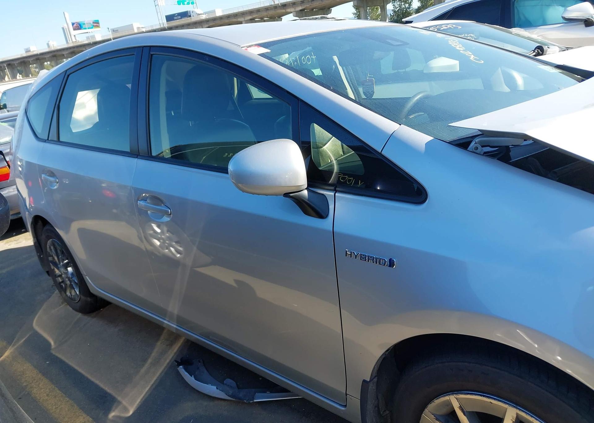 2018 TOYOTA PRIUS V