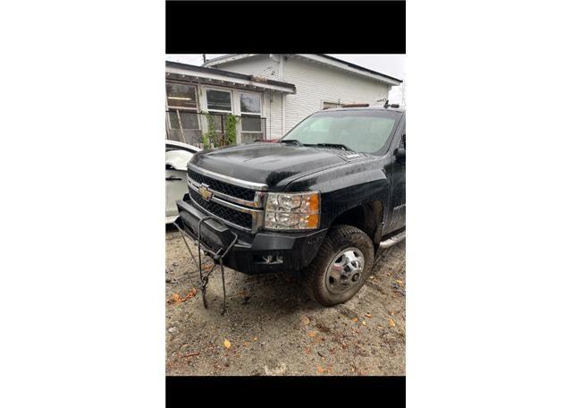 2011 CHEVROLET SILVERADO K3500 LTZ