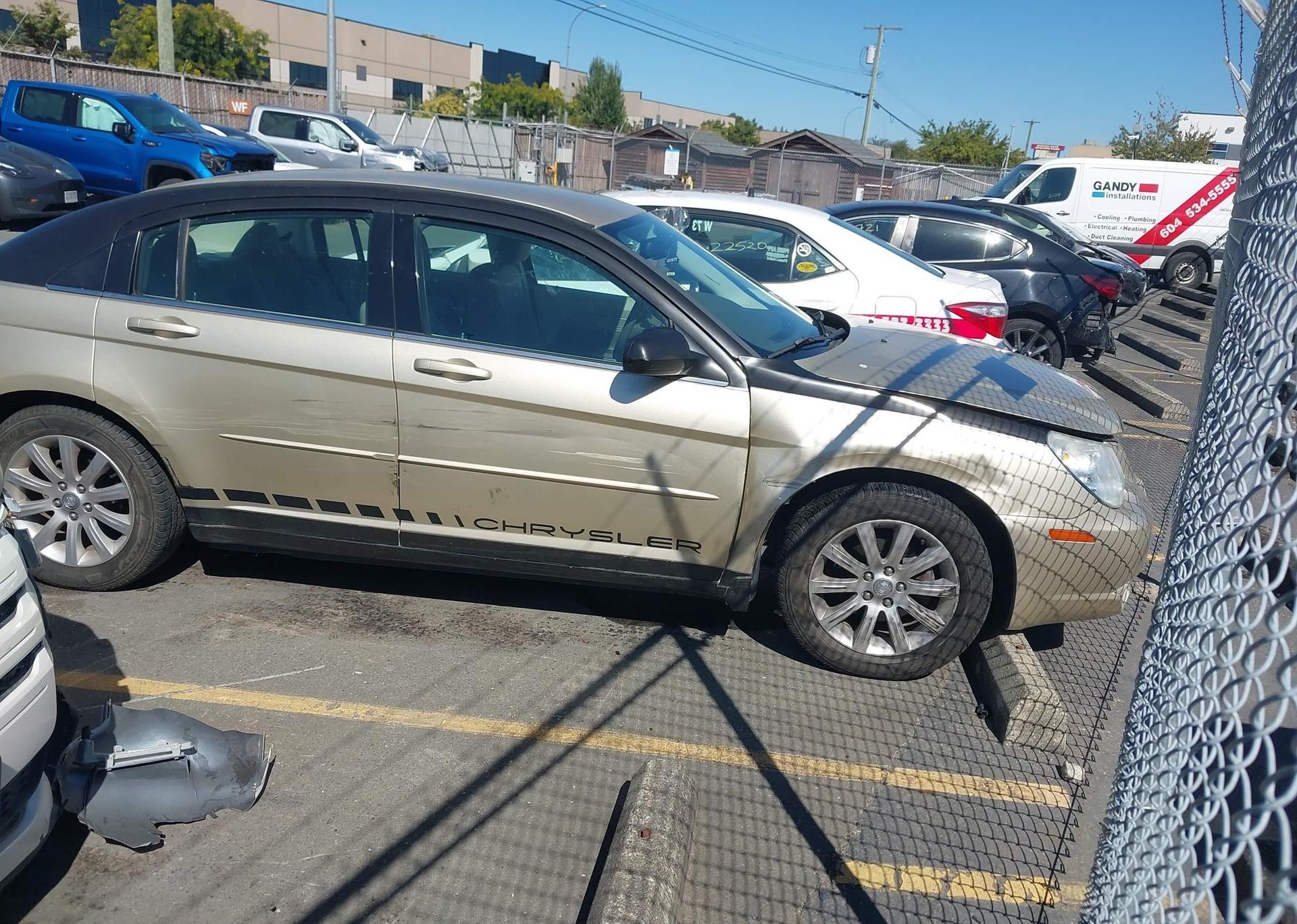 2010 CHRYSLER SEBRING TOURING