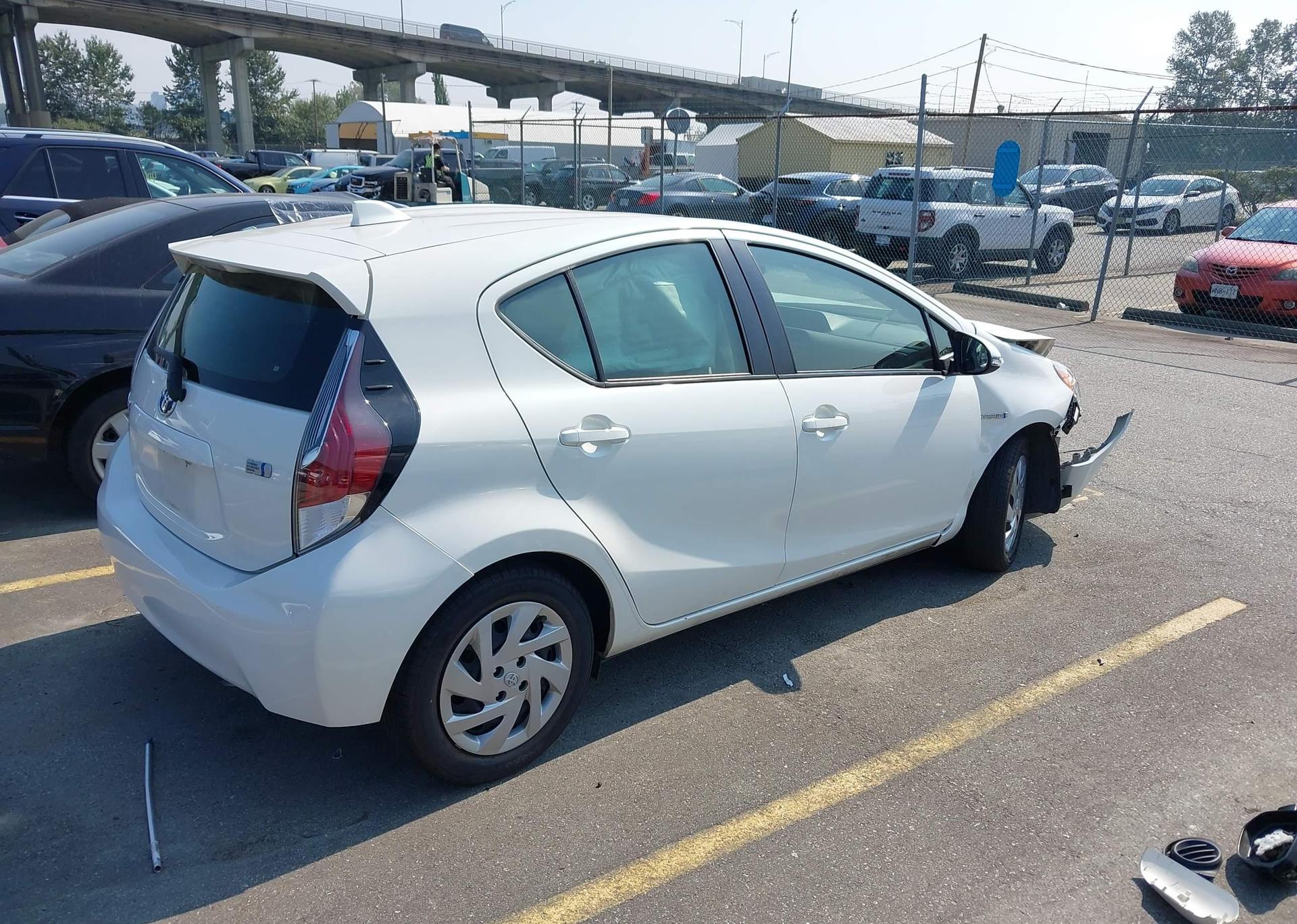 2015 TOYOTA PRIUS
