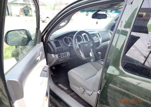 2012 TOYOTA TACOMA