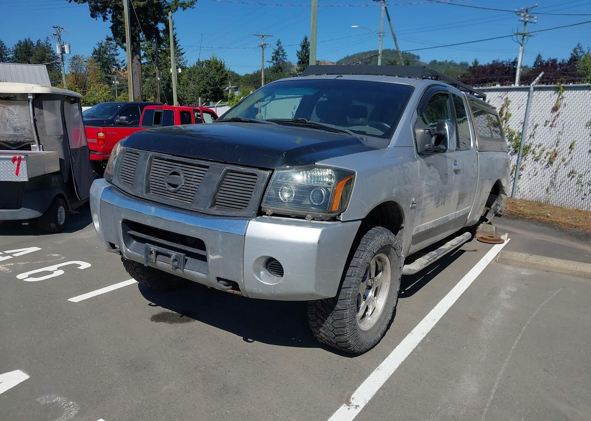 2004 NISSAN TITAN XE