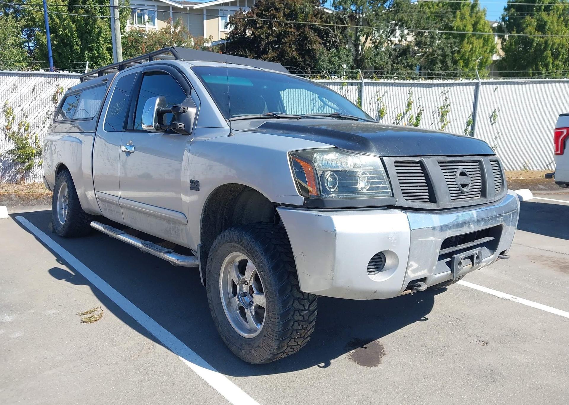 2004 NISSAN TITAN XE