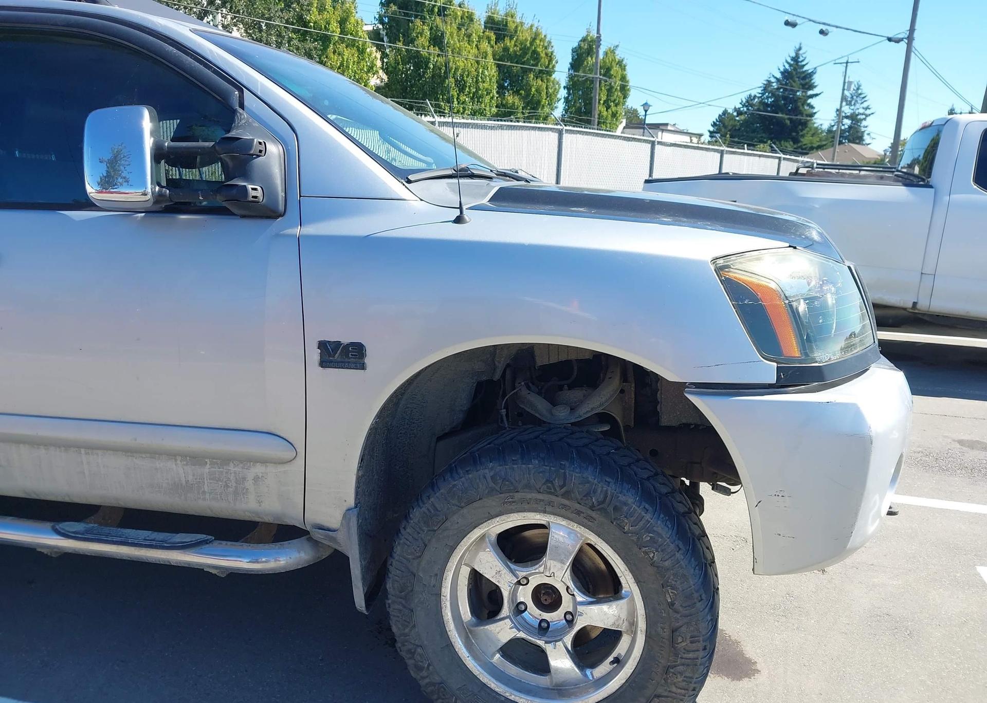 2004 NISSAN TITAN XE