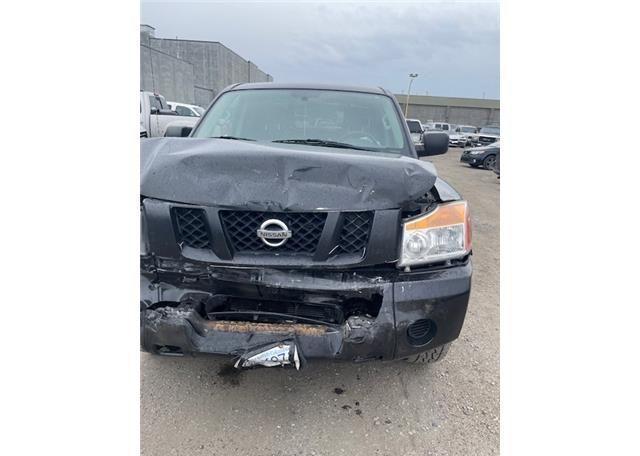 2014 NISSAN TITAN