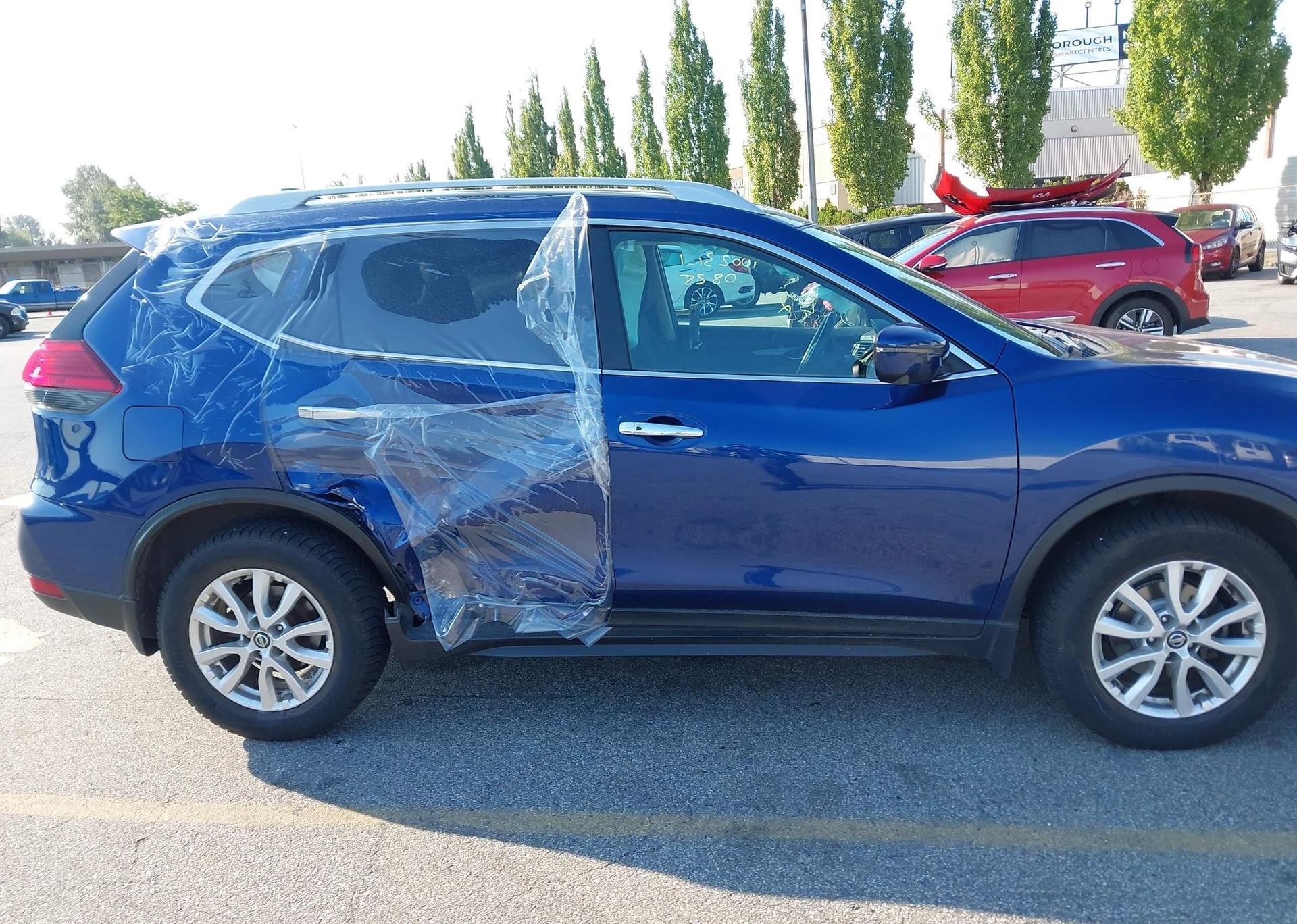 2017 NISSAN ROGUE