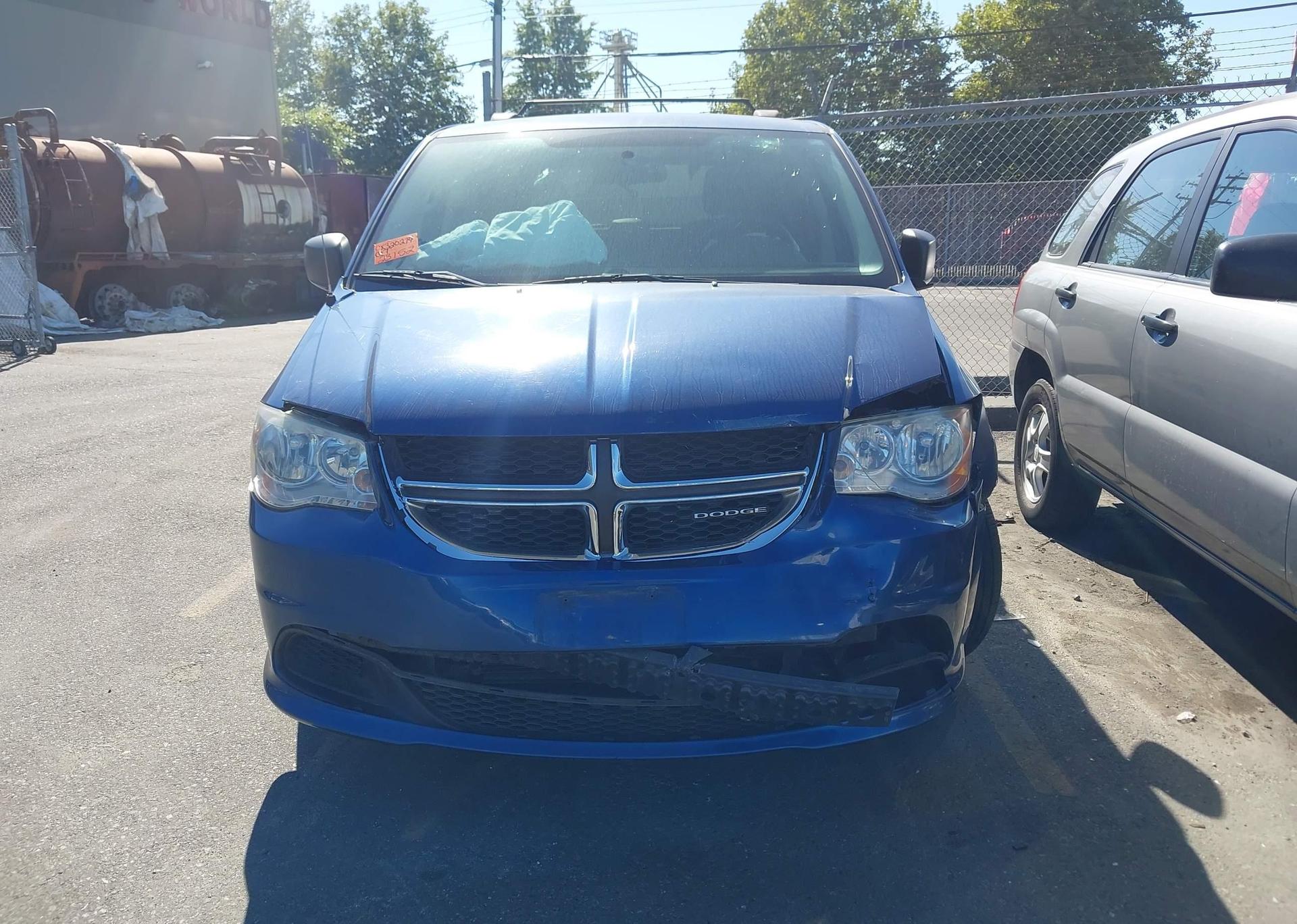 2011 DODGE GRAND CARAVAN EXPRESS
