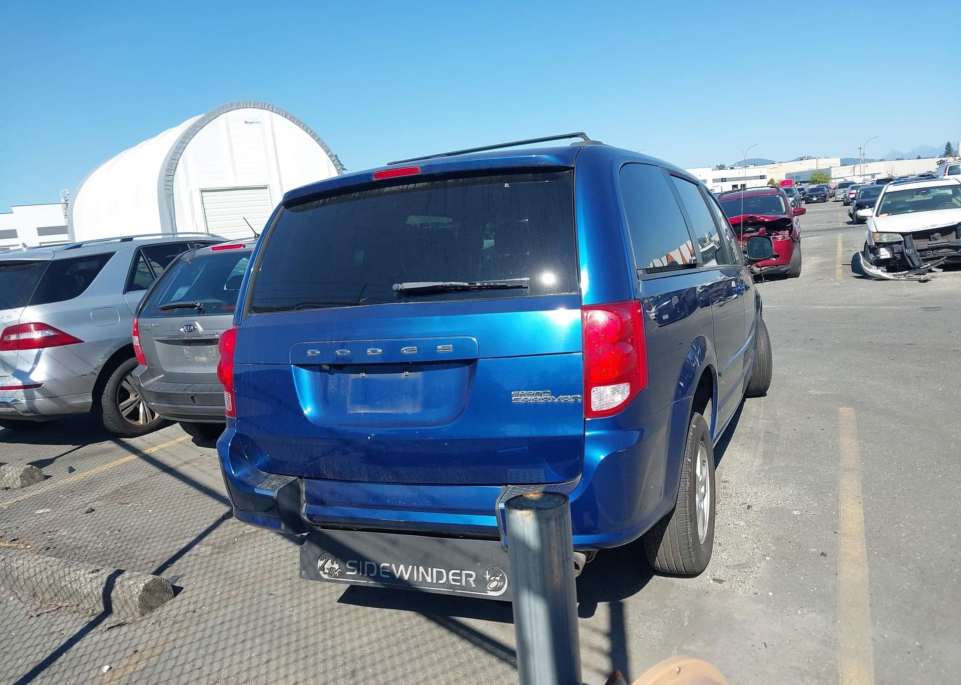 2011 DODGE GRAND CARAVAN EXPRESS