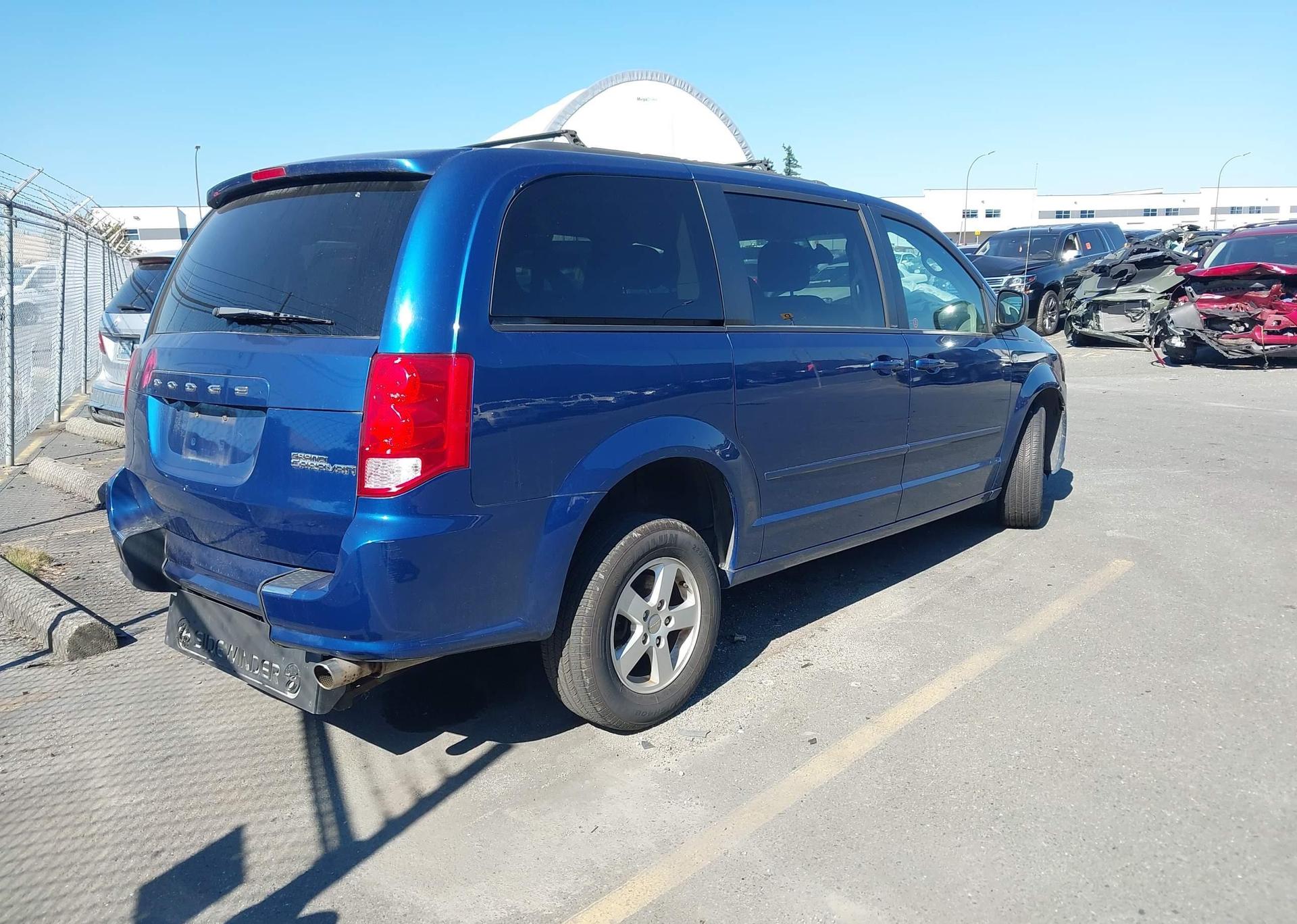 2011 DODGE GRAND CARAVAN EXPRESS