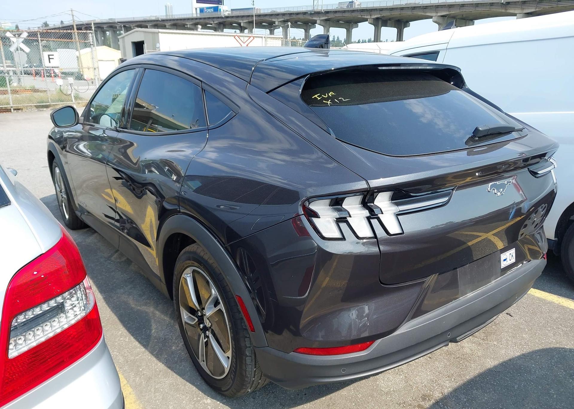 2021 FORD MUSTANG MACH-E SELECT