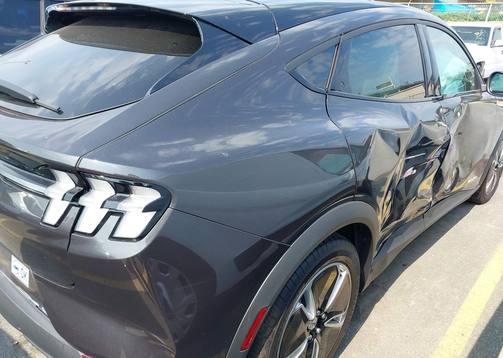 2021 FORD MUSTANG MACH-E SELECT