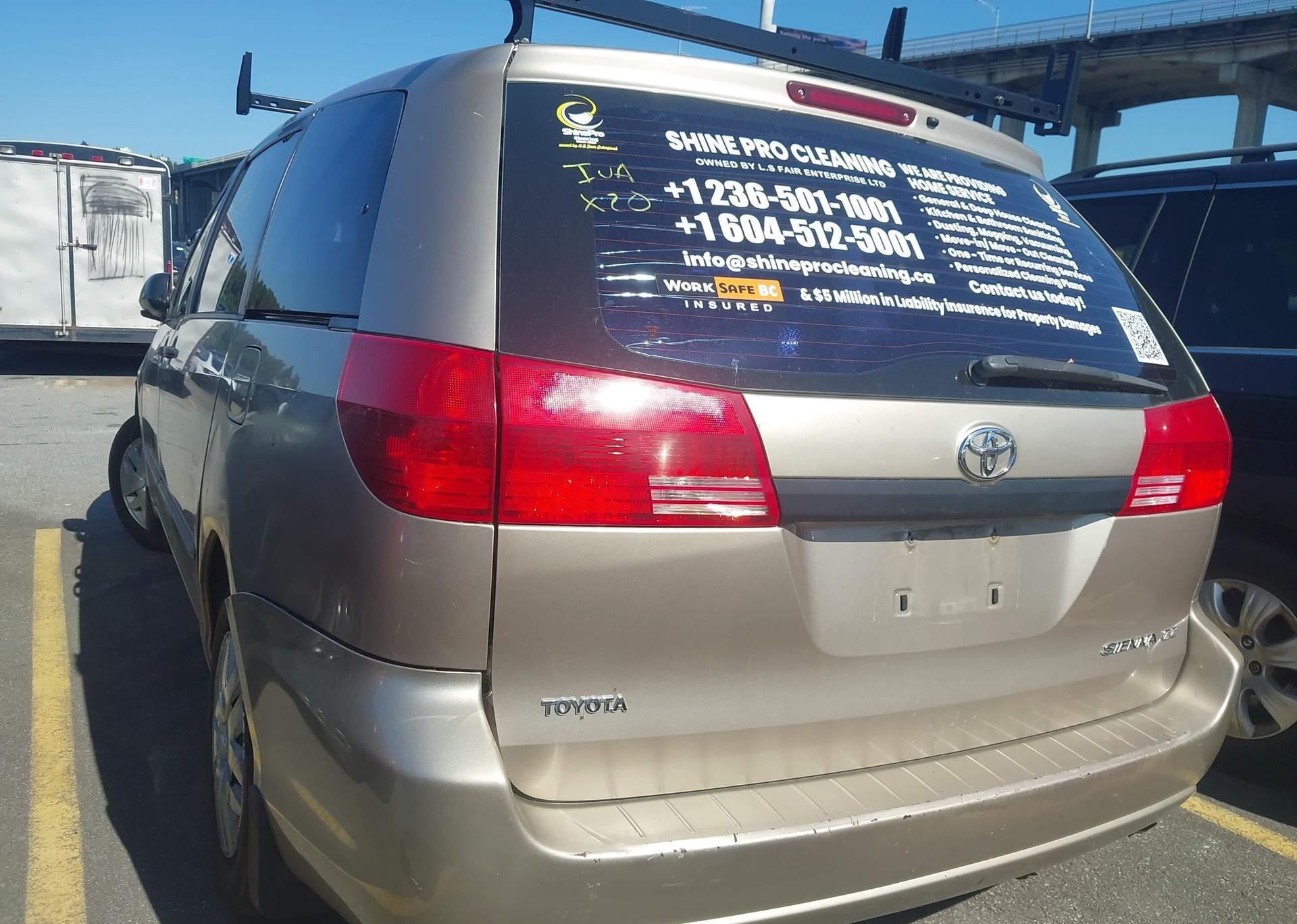 2004 TOYOTA SIENNA CE