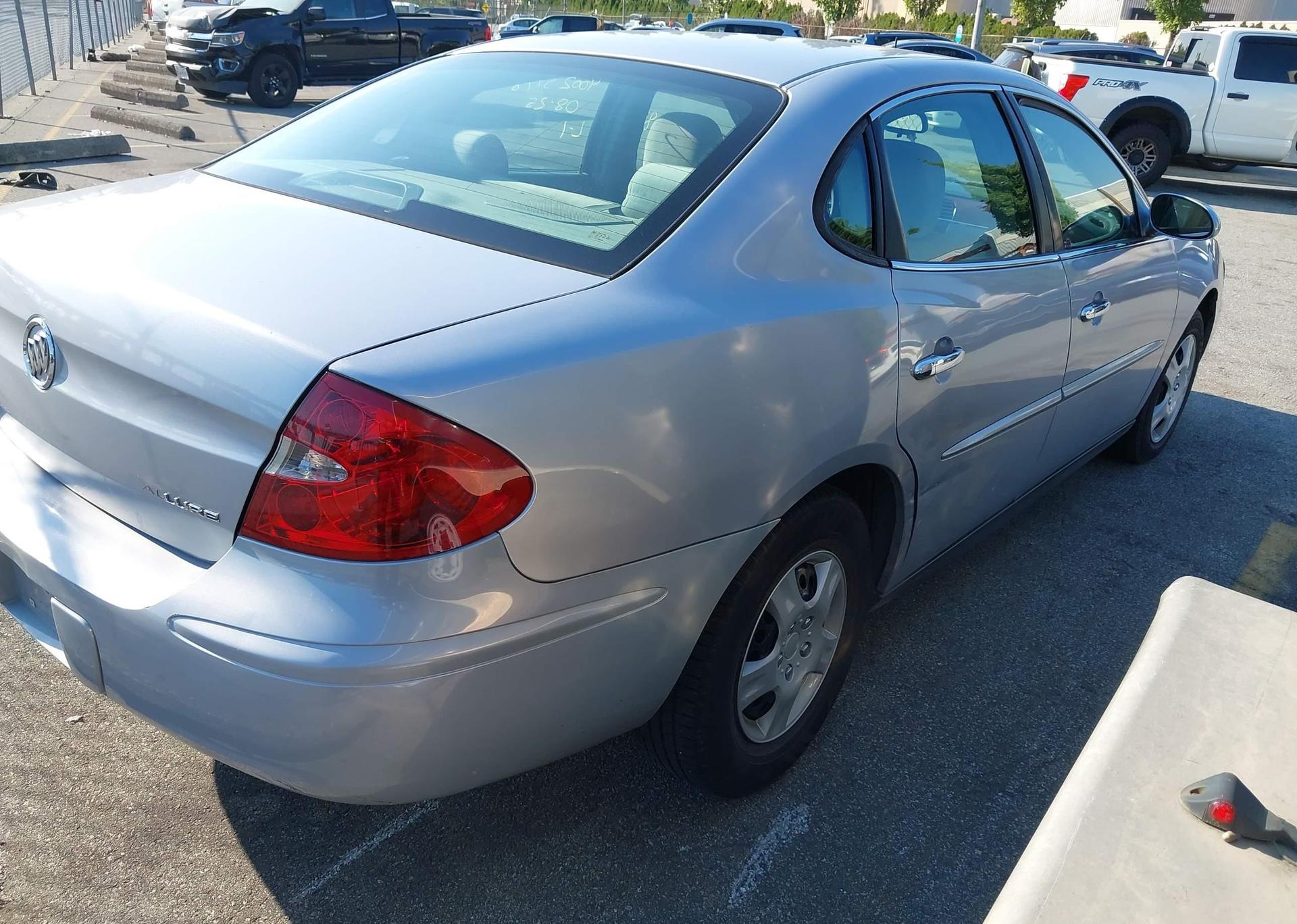 2005 BUICK ALLURE CX