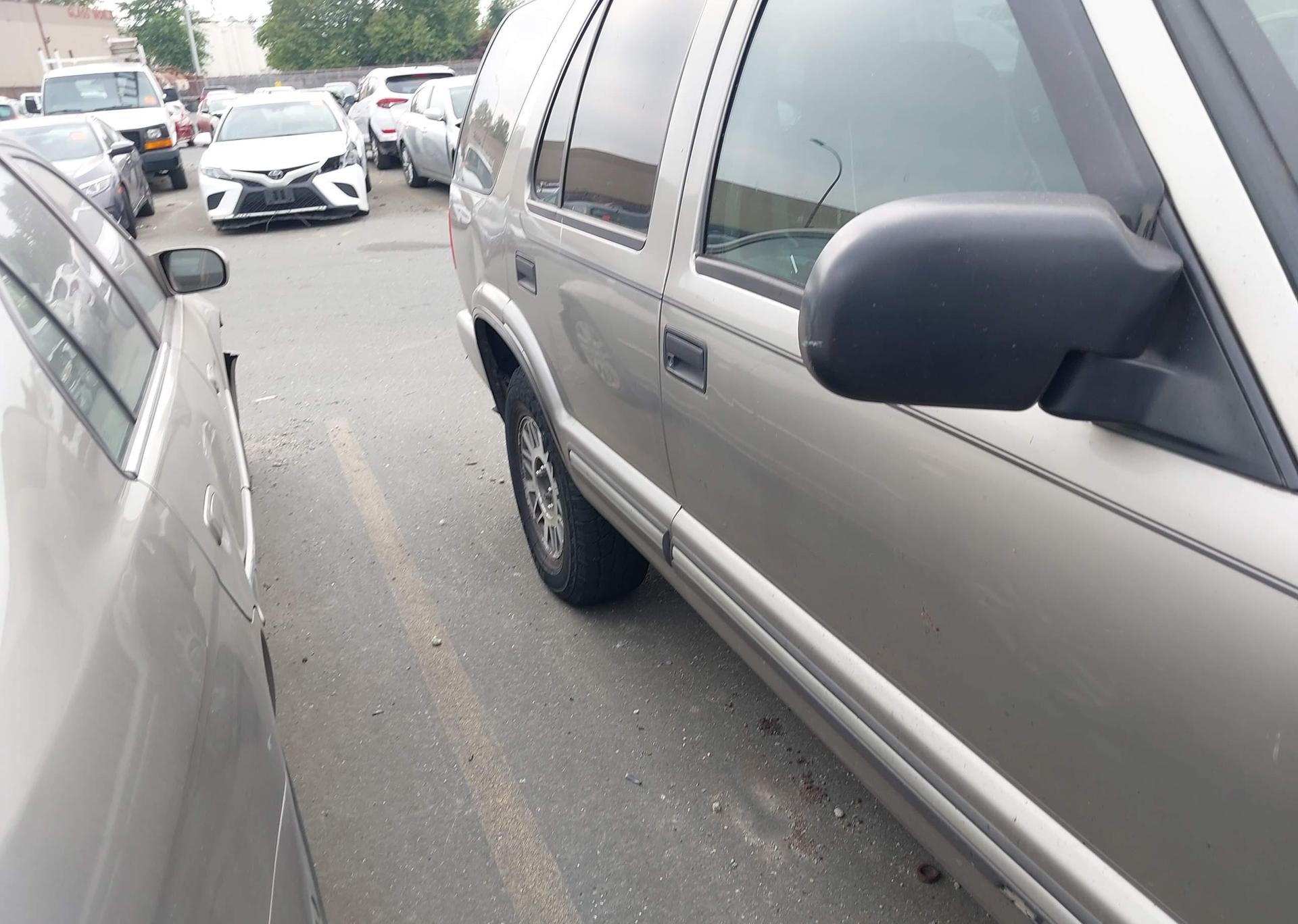 2000 CHEVROLET BLAZER