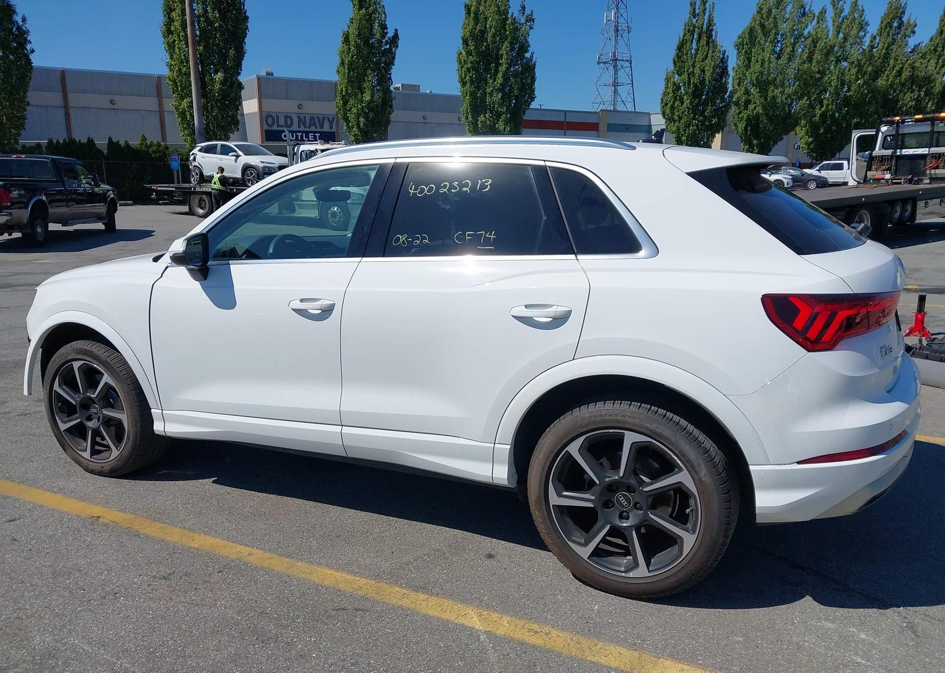 2022 AUDI Q3