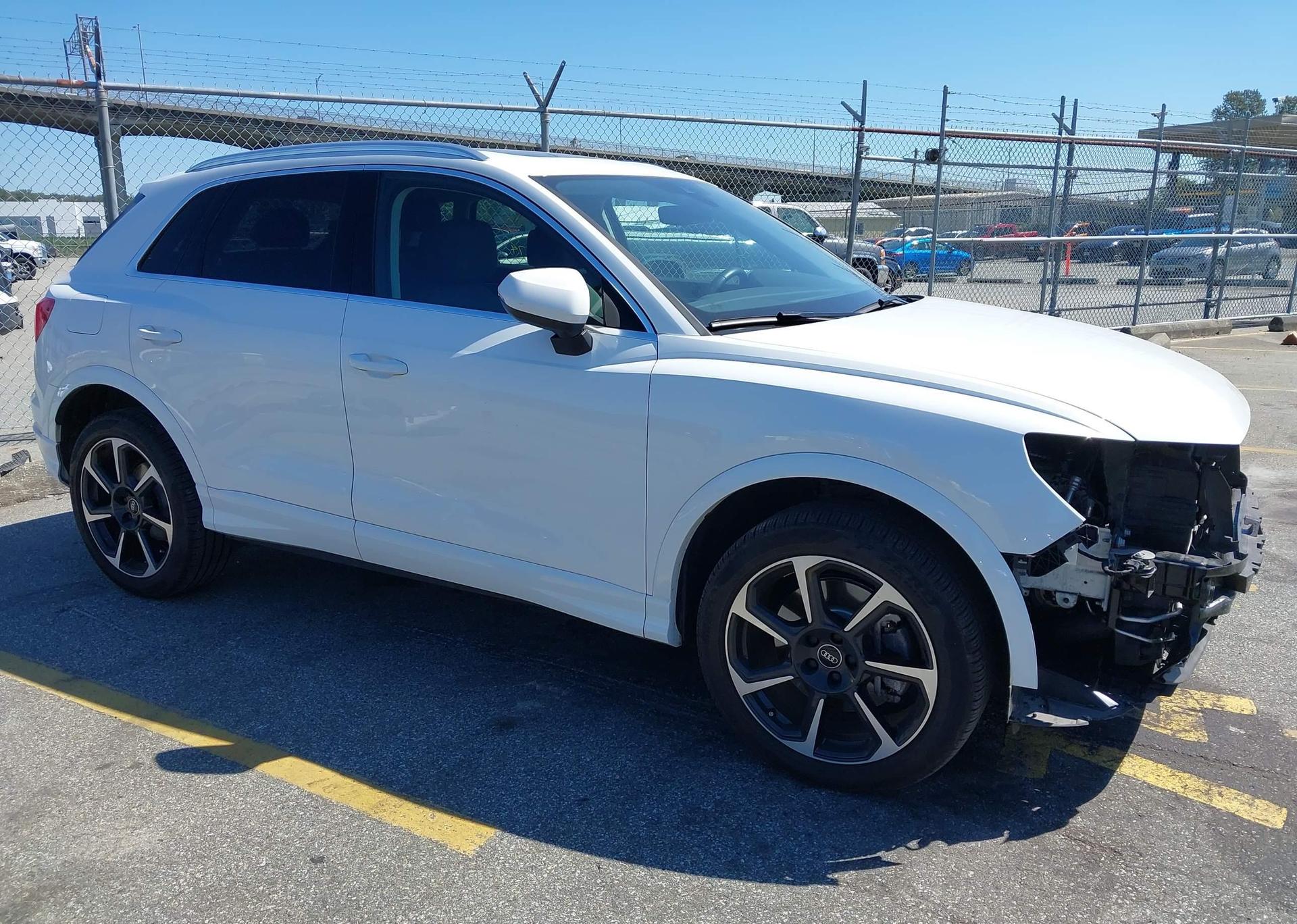 2022 AUDI Q3