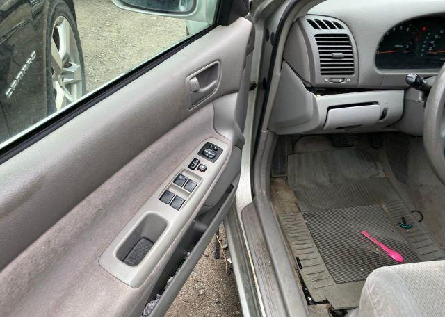 2002 TOYOTA CAMRY
