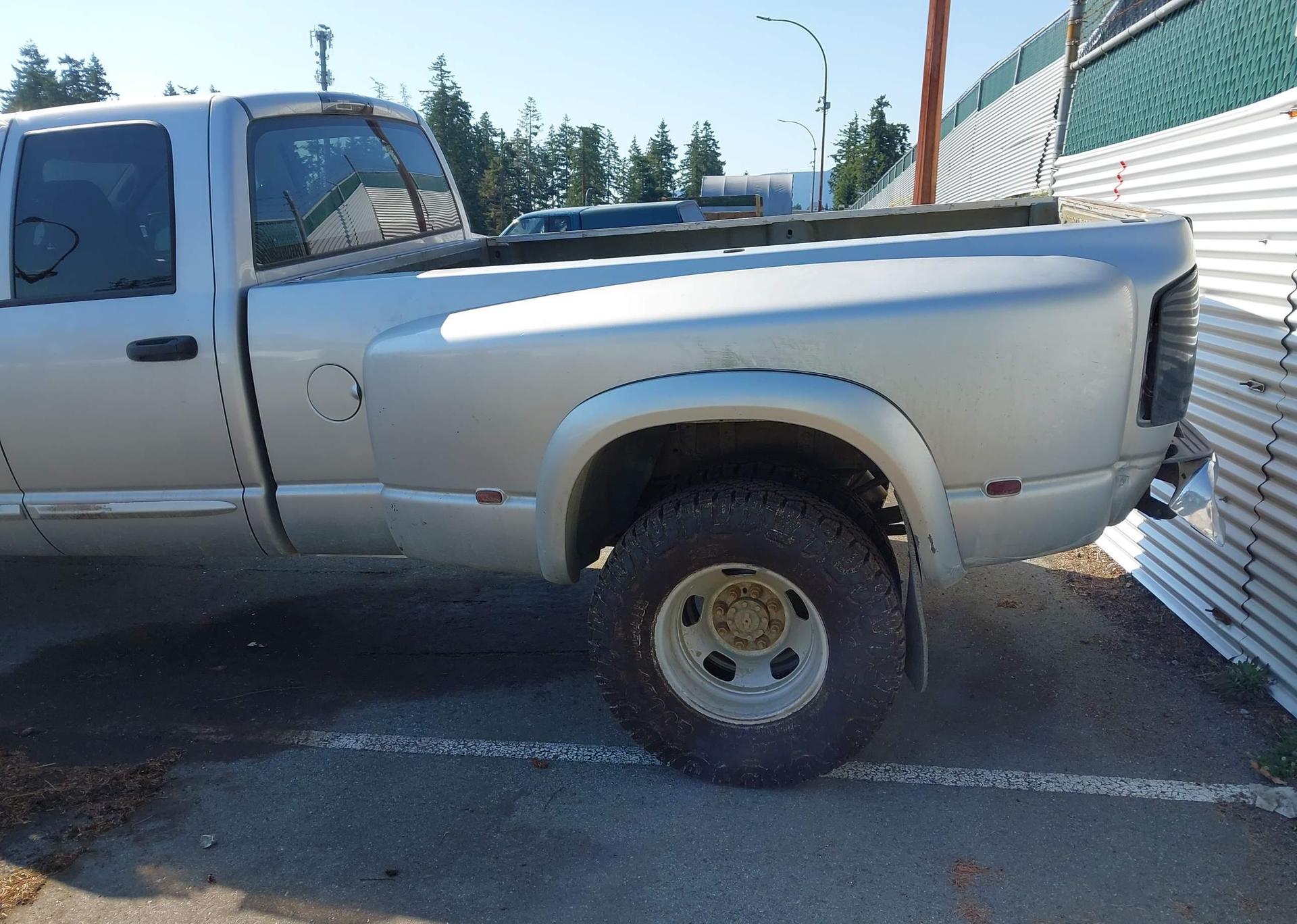 2006 DODGE RAM 3500 ST