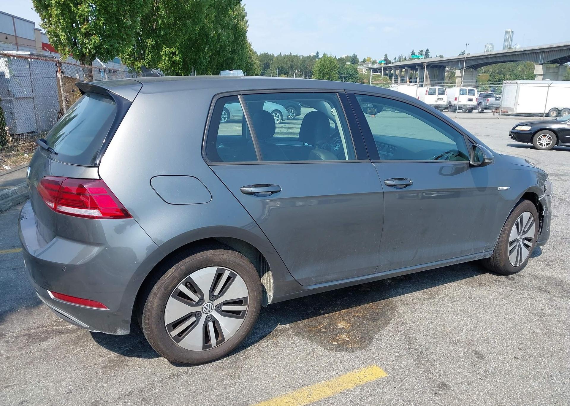 2019 VOLKSWAGEN GOLF