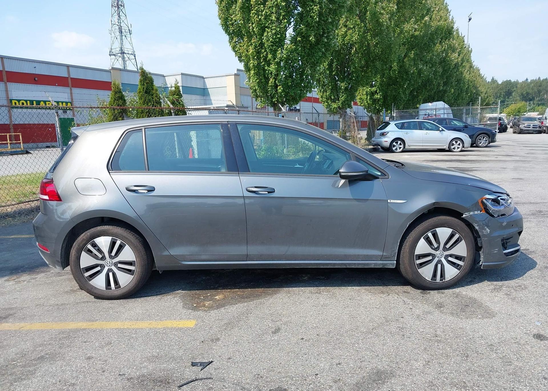 2019 VOLKSWAGEN GOLF