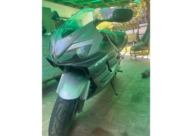 2005 HONDA CBR600 F4