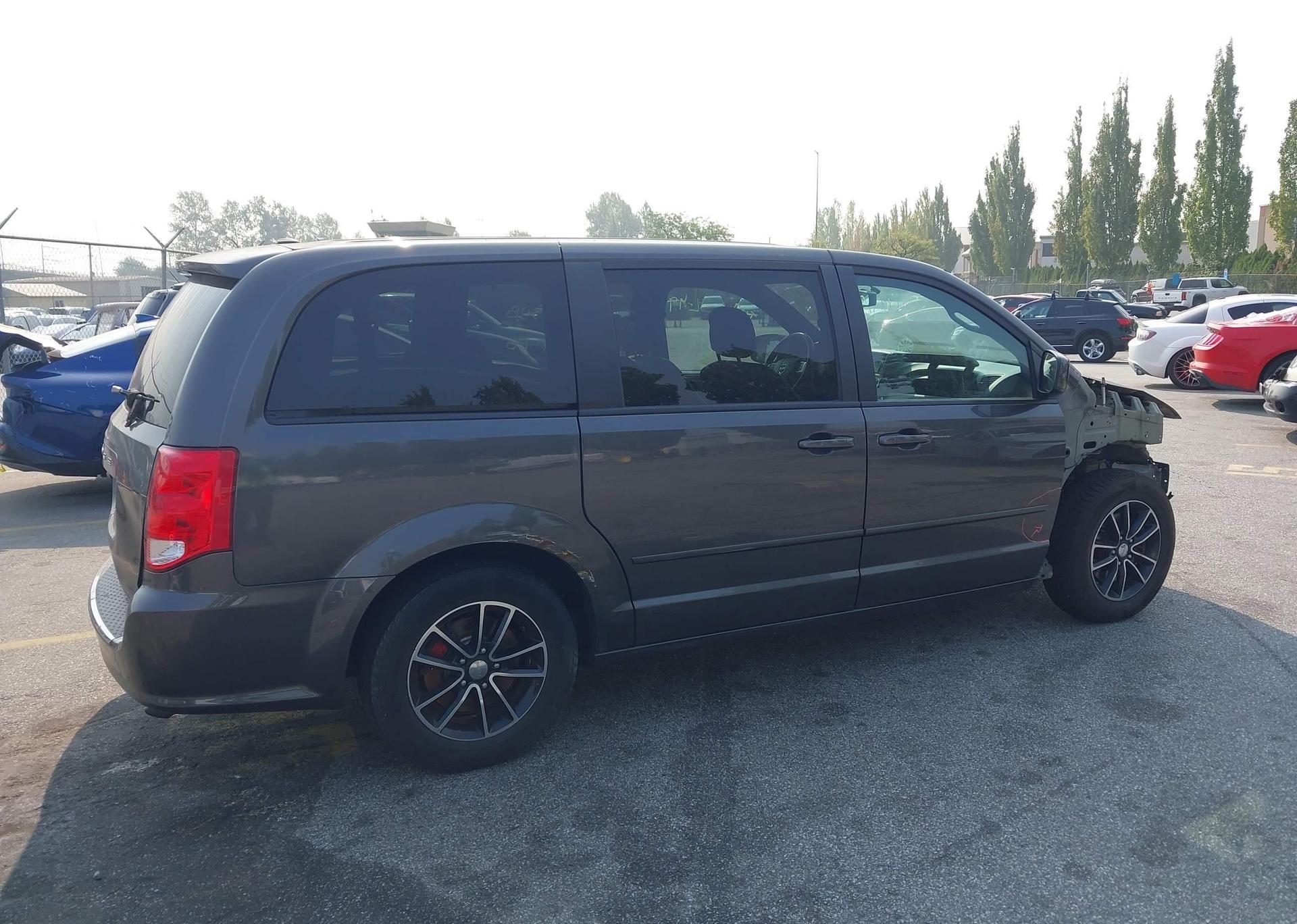 2017 DODGE GRAND CARAVAN GT