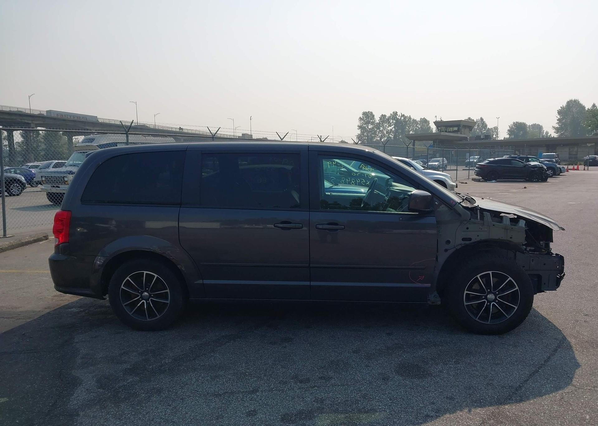 2017 DODGE GRAND CARAVAN GT