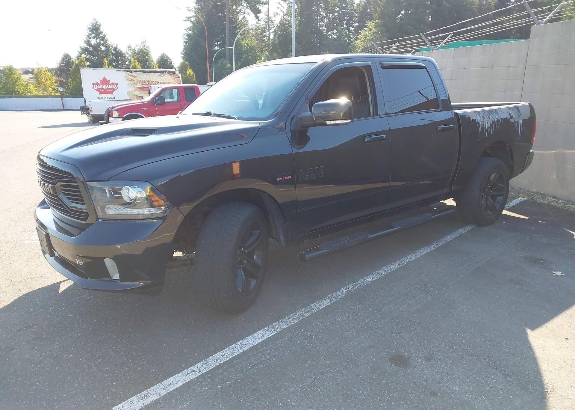 2018 RAM 1500 SPORT