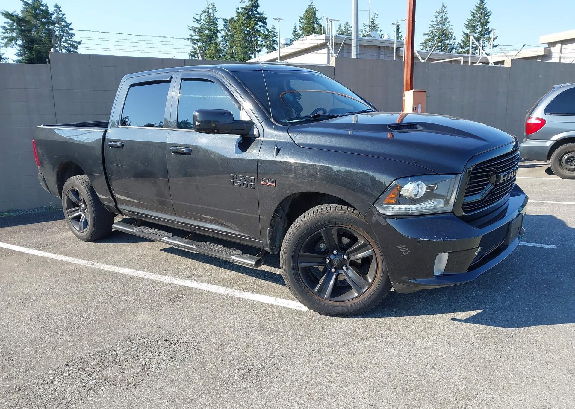 2018 RAM 1500 SPORT