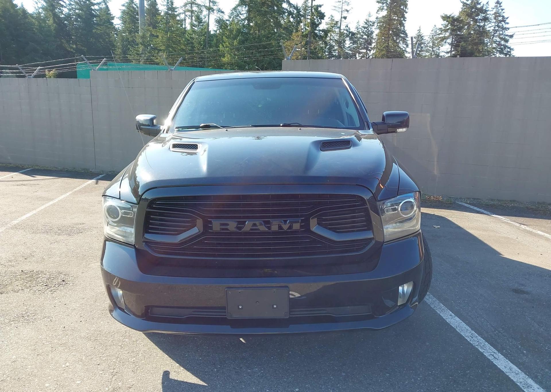 2018 RAM 1500 SPORT