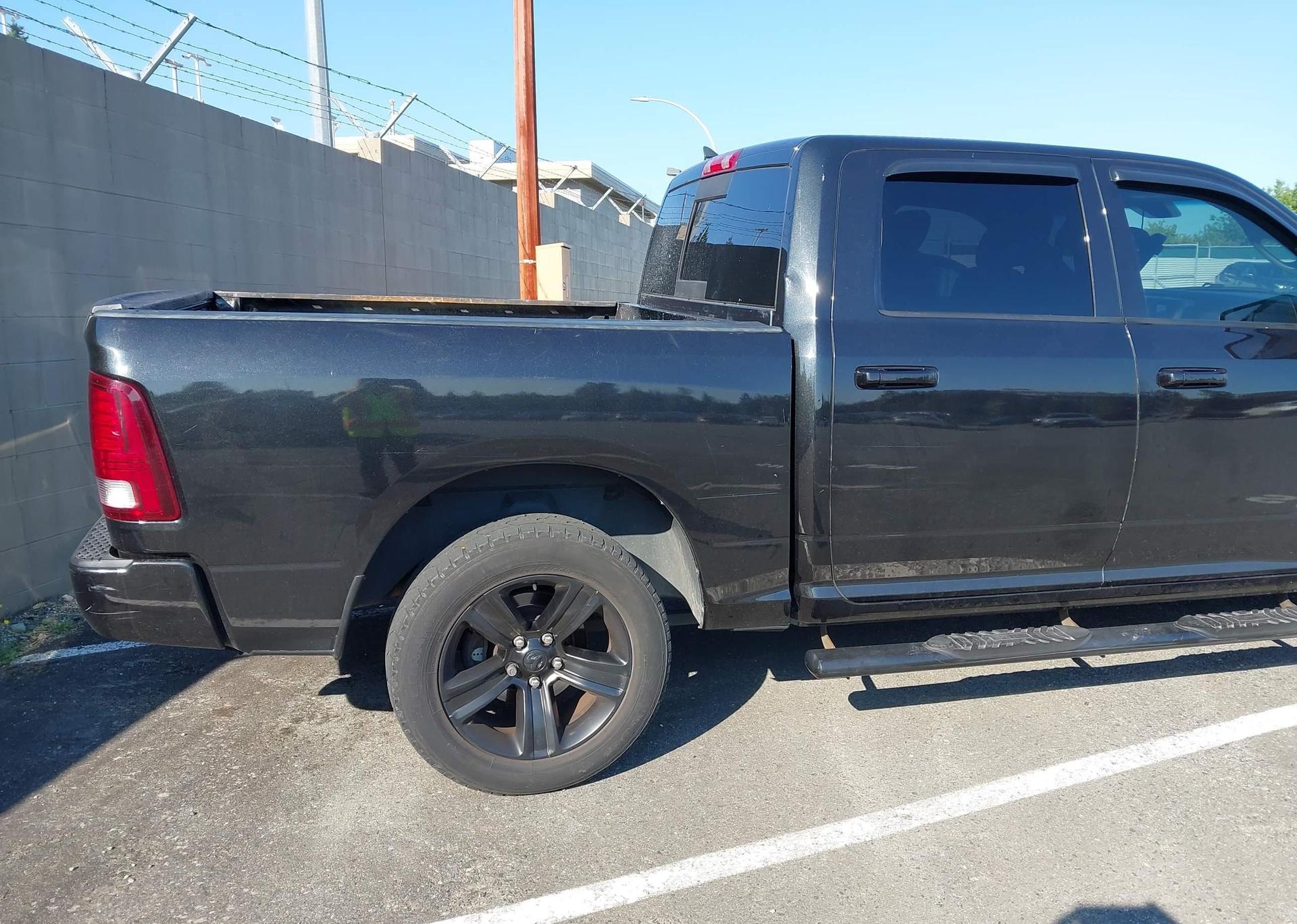 2018 RAM 1500 SPORT