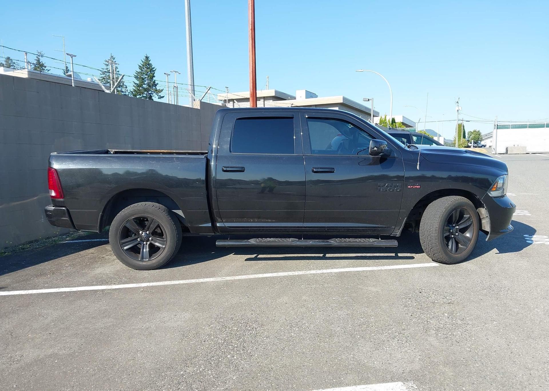 2018 RAM 1500 SPORT