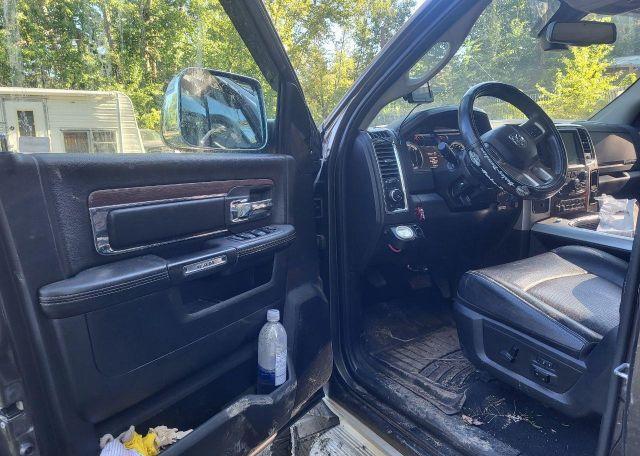 2016 RAM 3500 LARAMIE