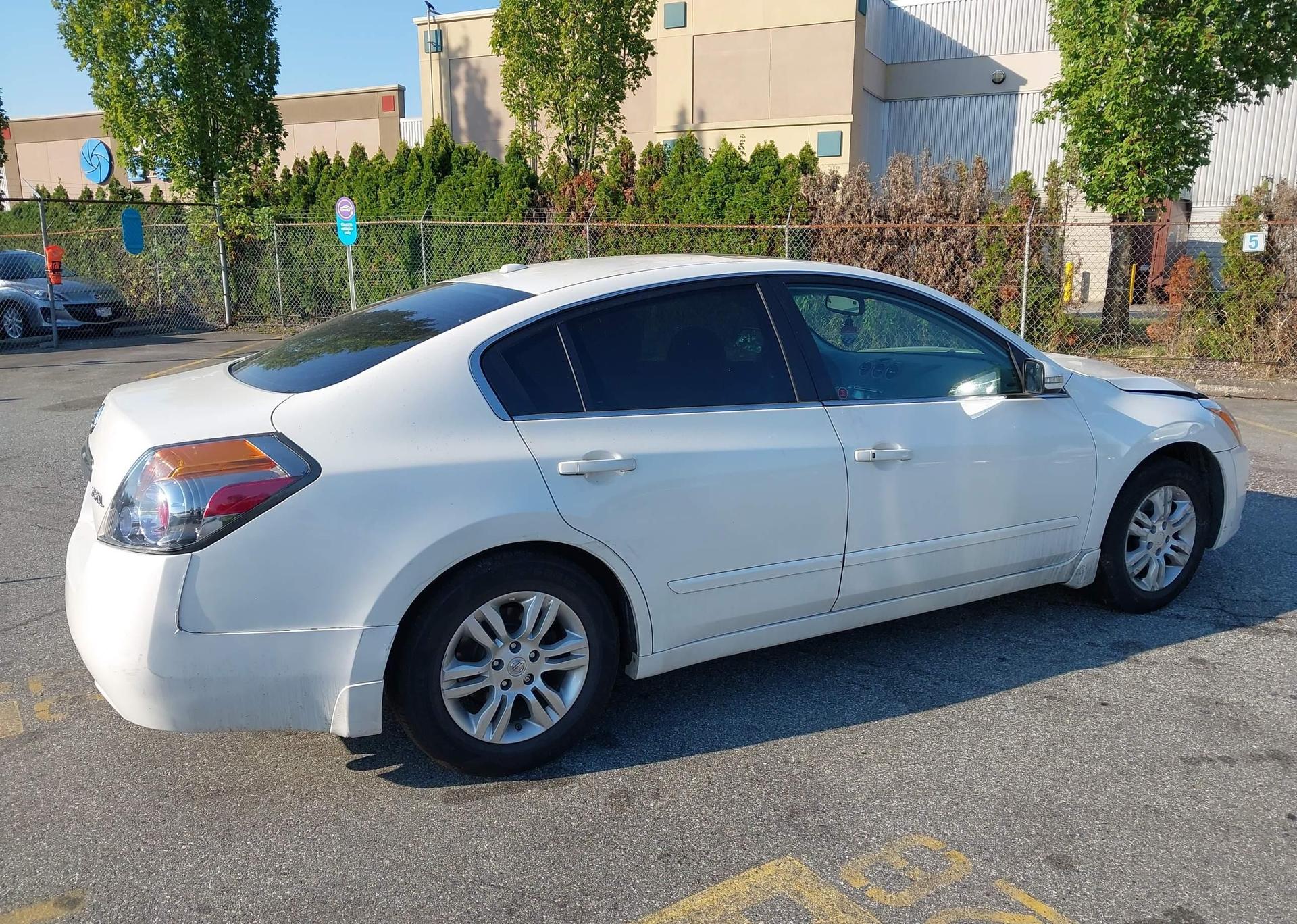 2012 NISSAN Altima S