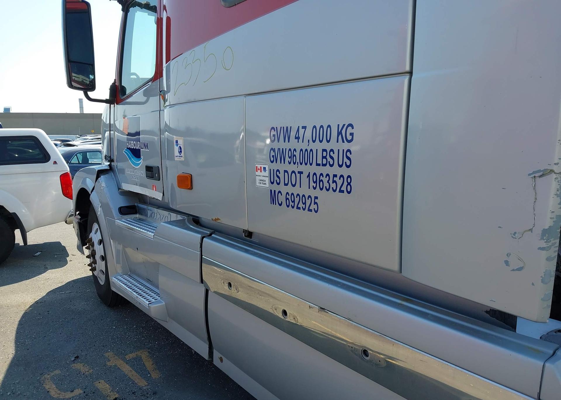 2008 VOLVO VN VNL