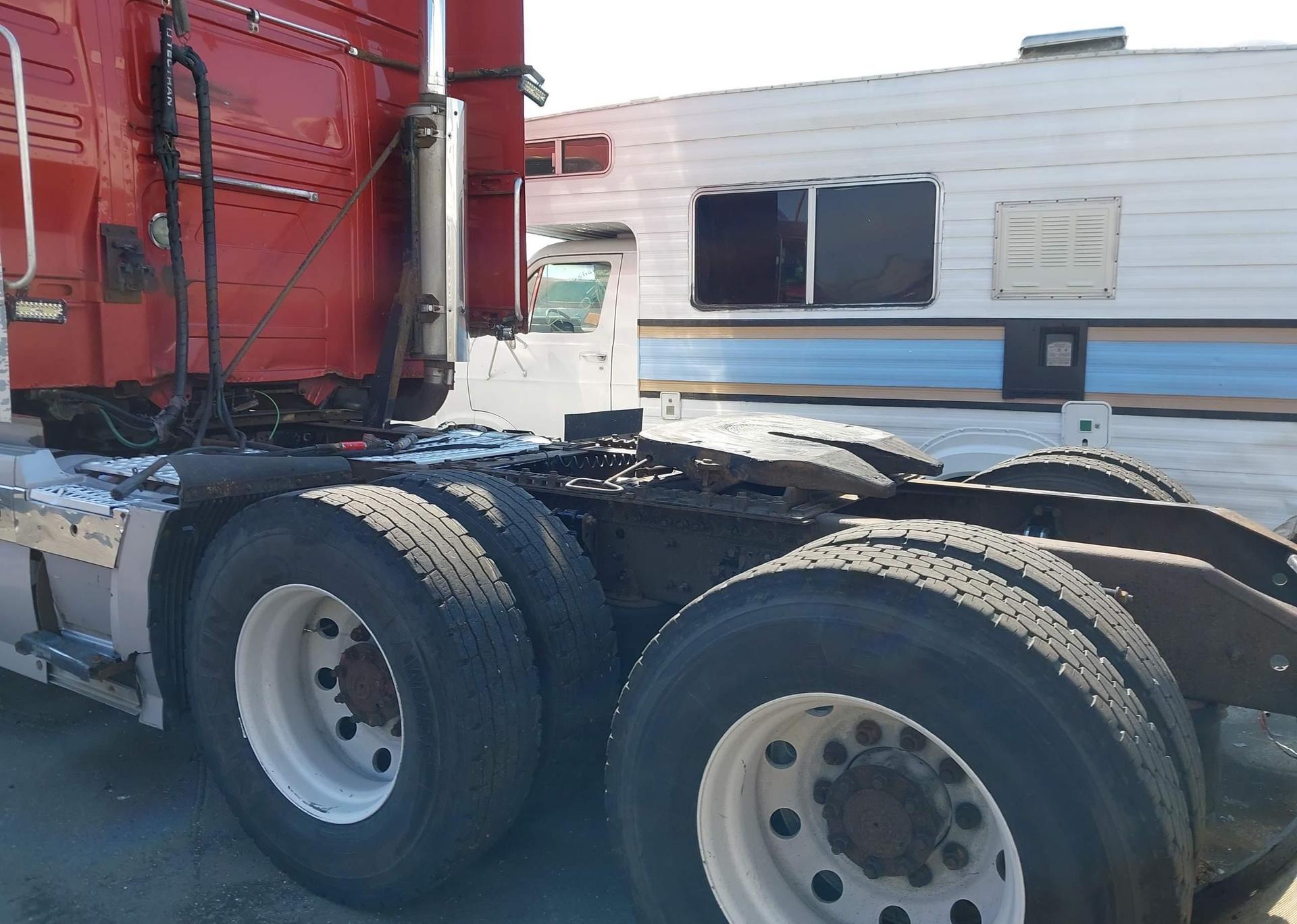 2008 VOLVO VN VNL