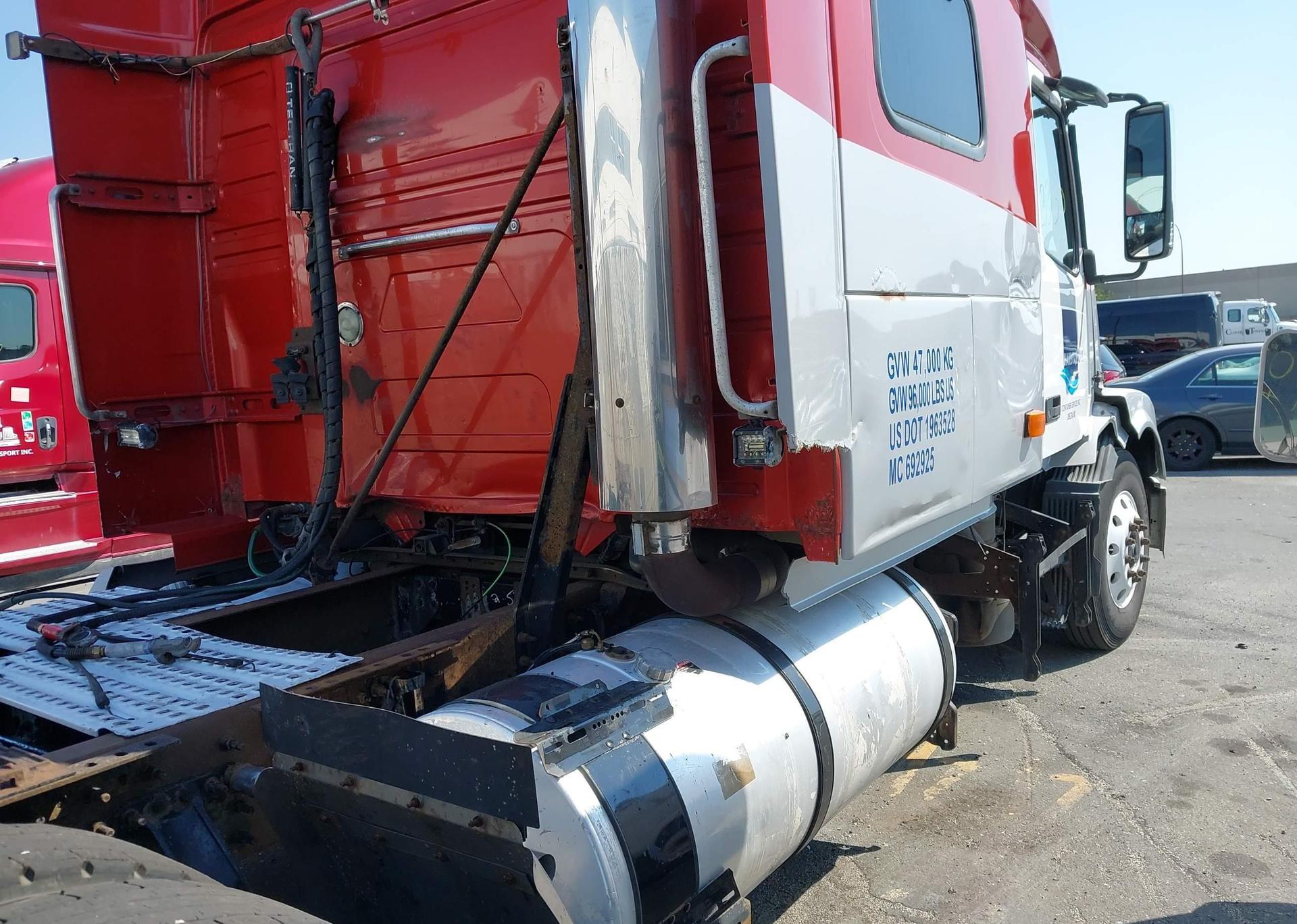 2008 VOLVO VN VNL
