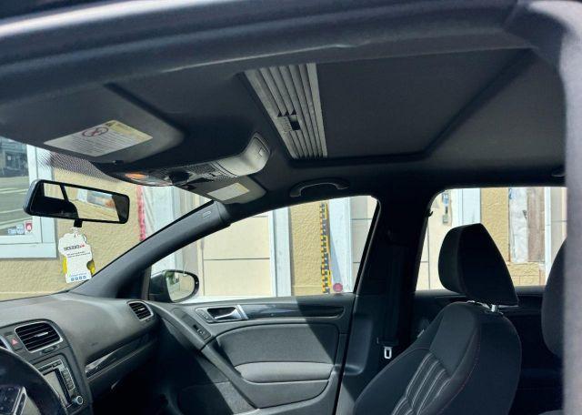 2011 VOLKSWAGEN GTI