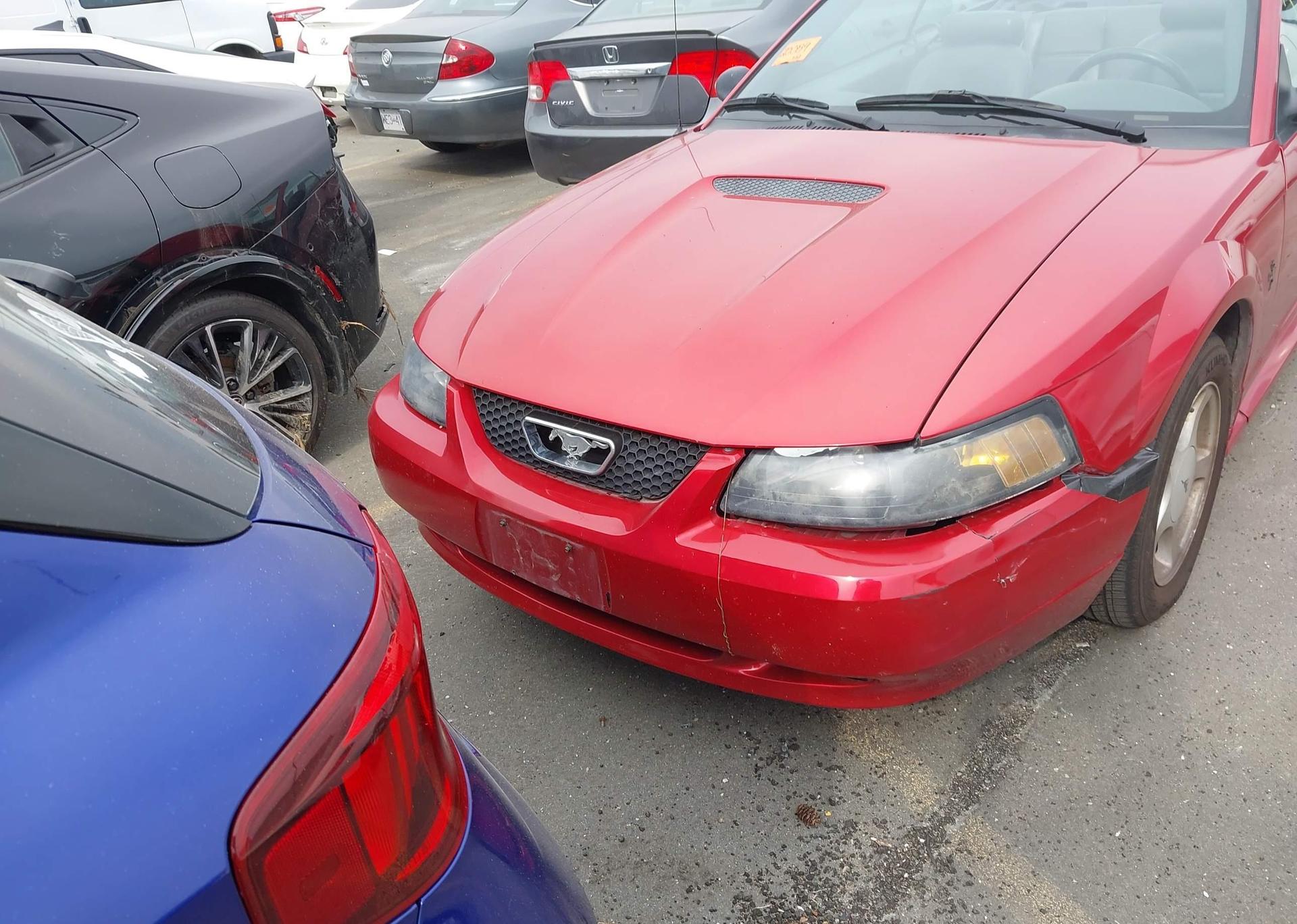 2001 FORD MUSTANG