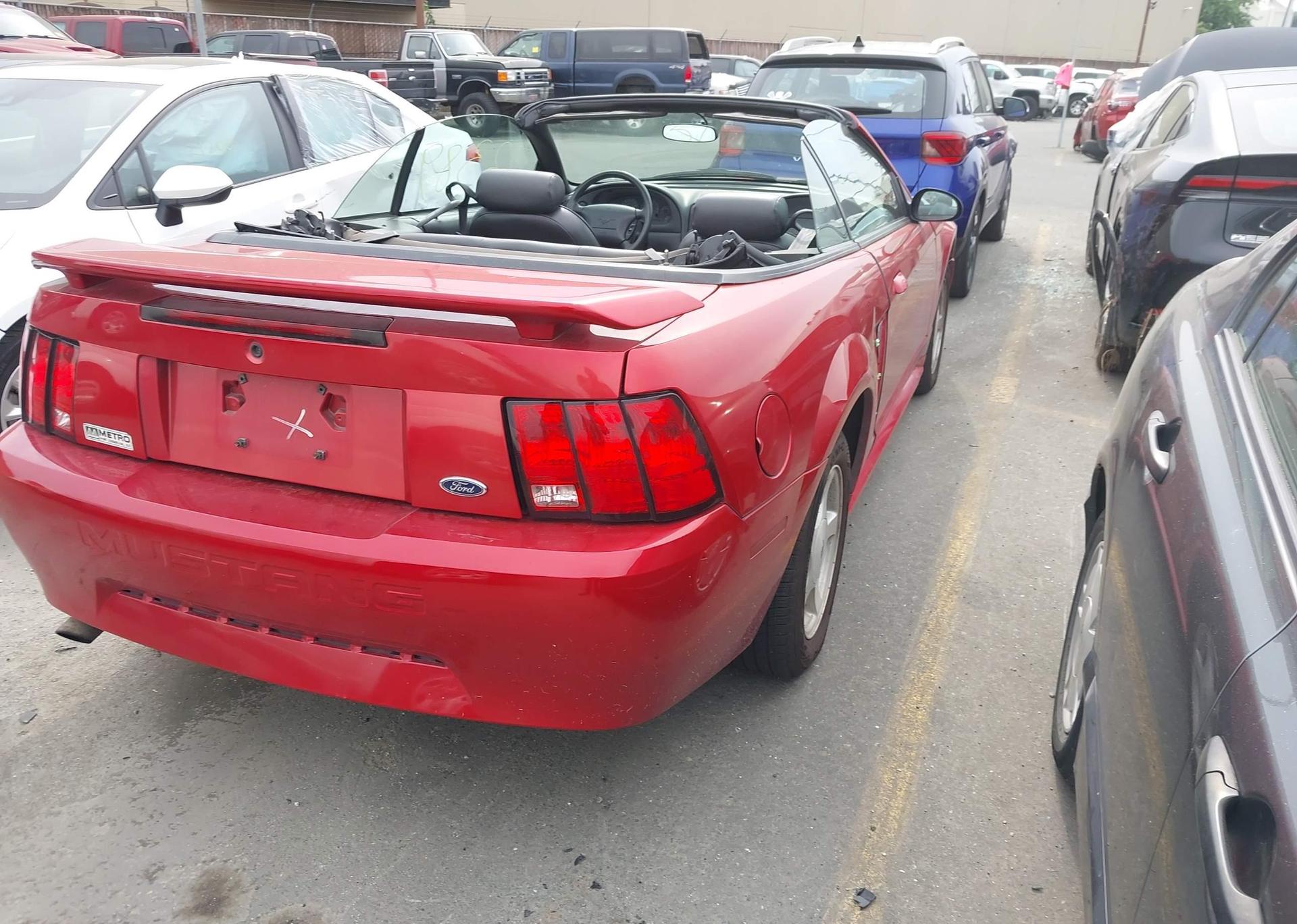 2001 FORD MUSTANG
