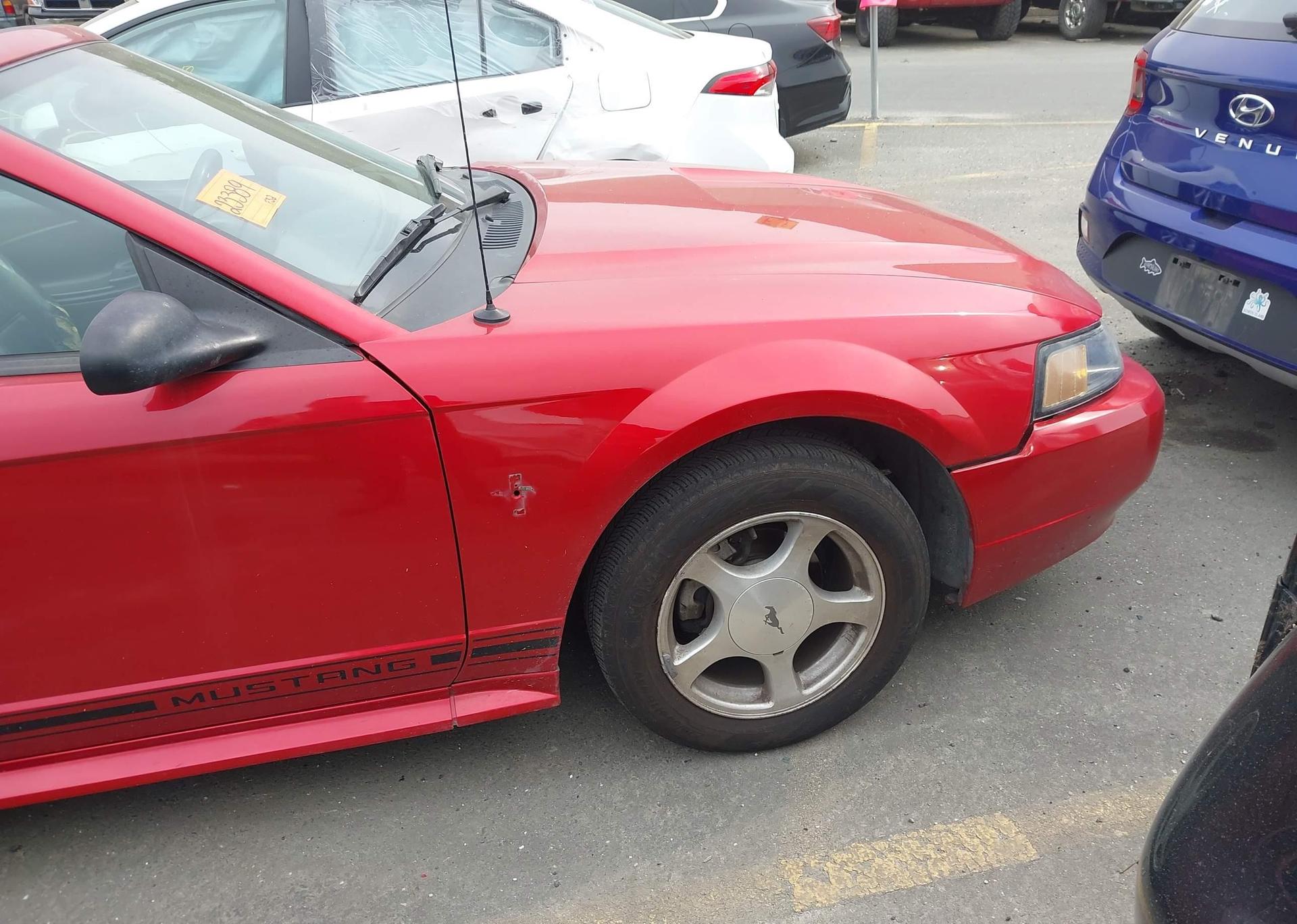 2001 FORD MUSTANG