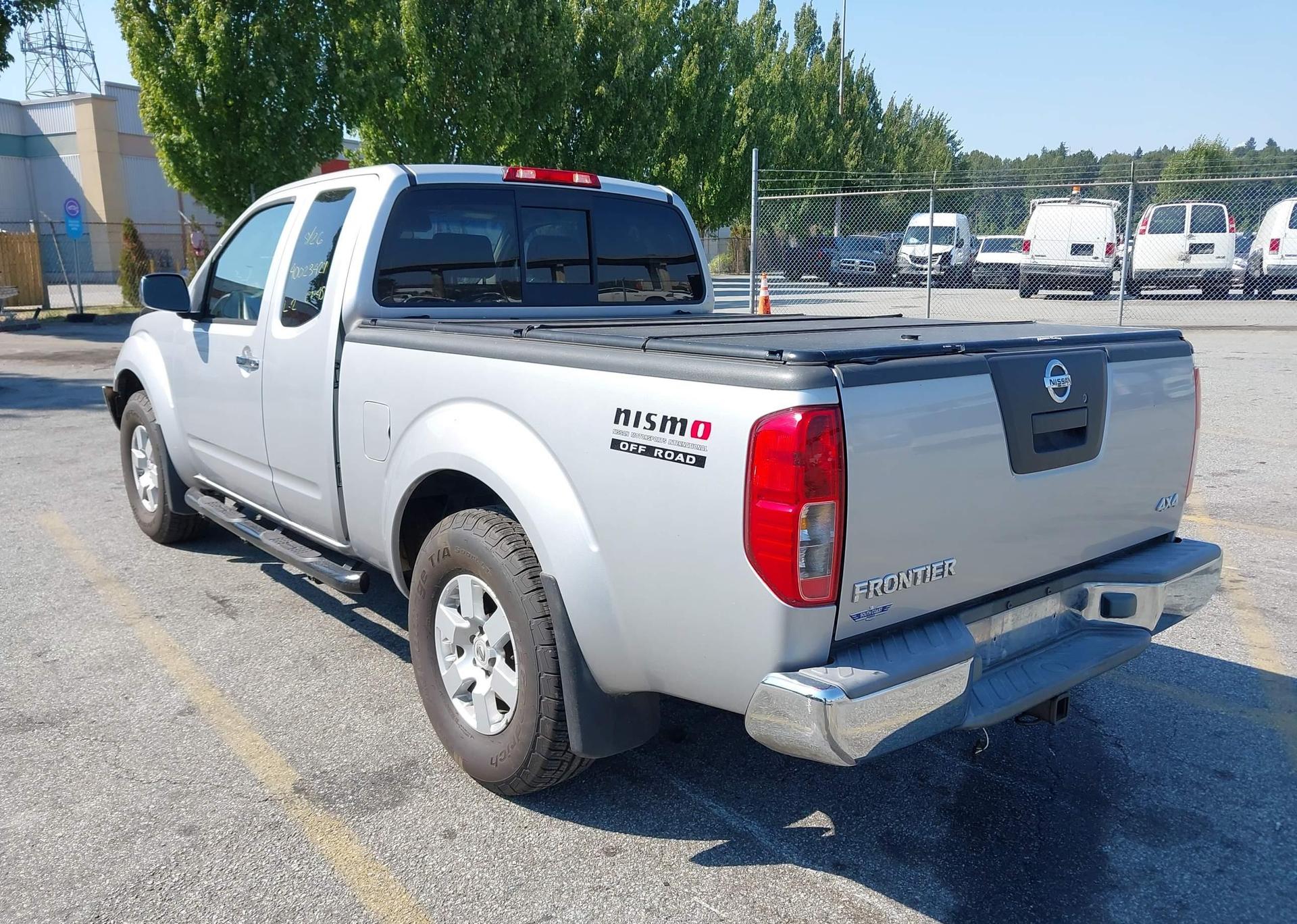 2006 NISSAN FRONTIER KING CAB LE