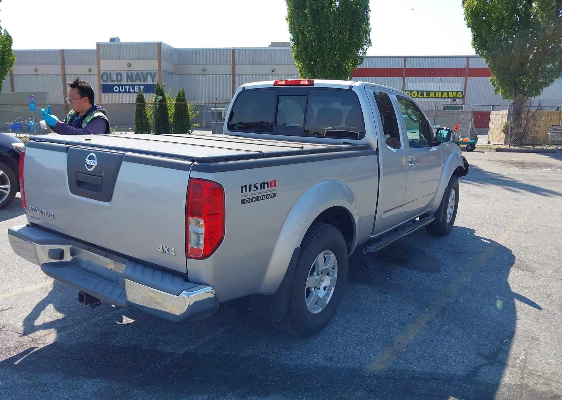 2006 NISSAN FRONTIER KING CAB LE