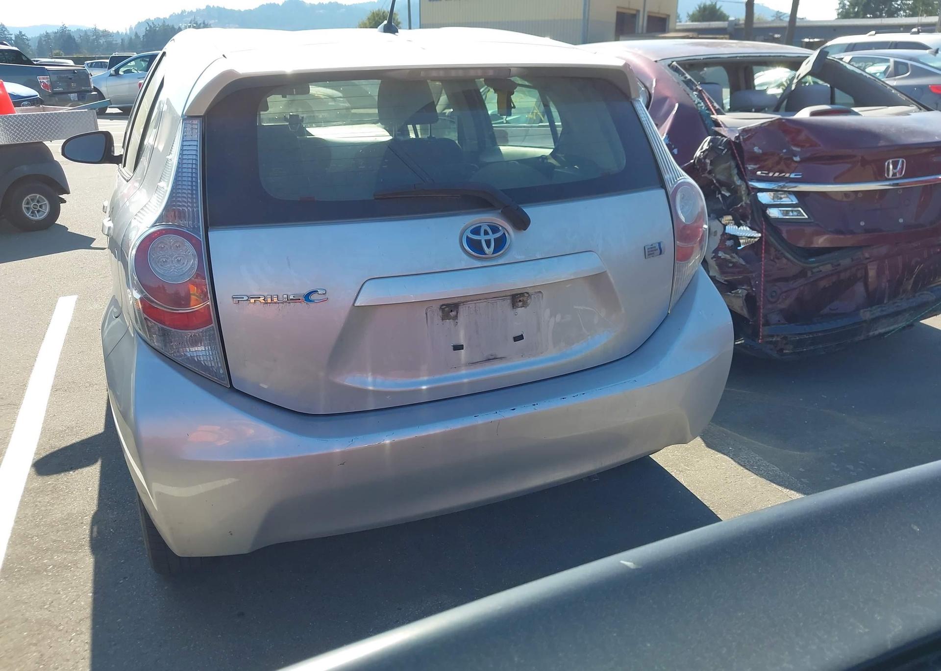 2012 TOYOTA PRIUS